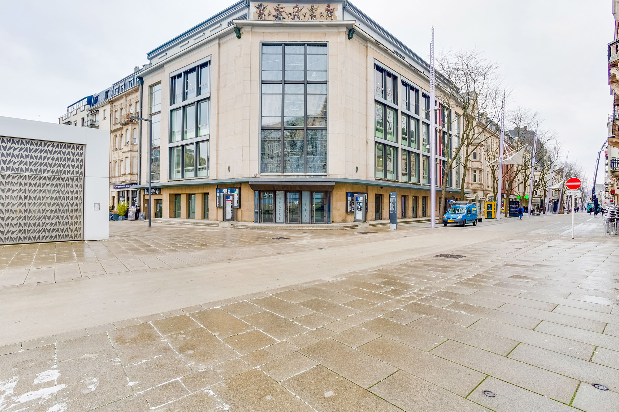 Escher Theater